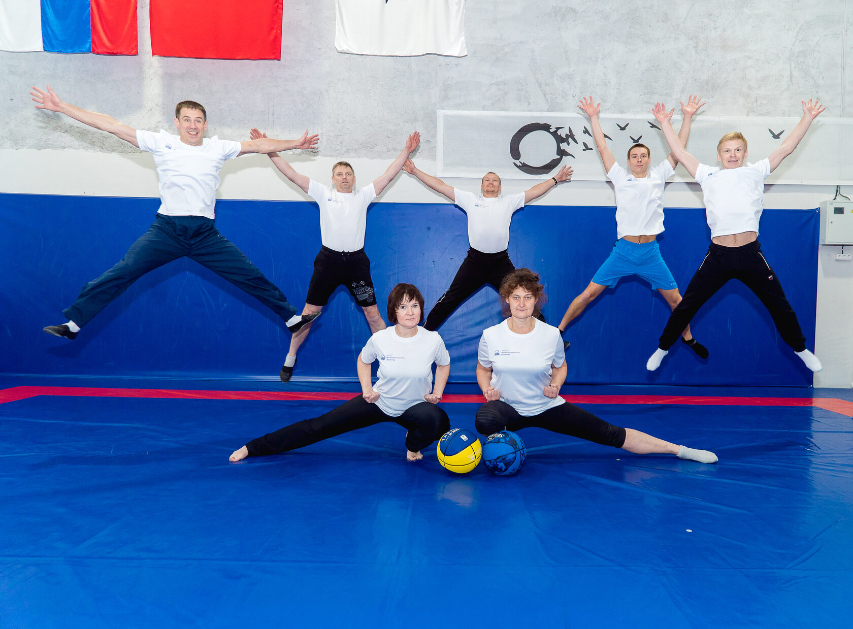 Пилатес групповые занятия. Детский фитнес. Сатт вэй екатеринбург. Центр оздоровления и развития. Занятия для пожилых.