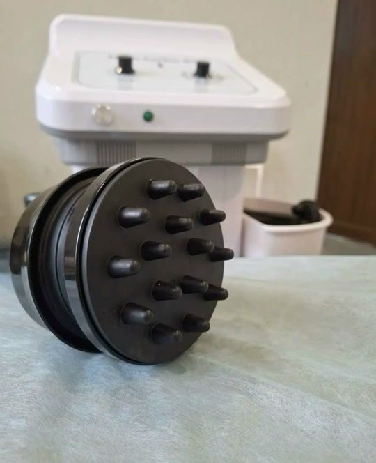 Турбо-субдермальный массаж. — Минус 2−4 см за курс из 6 сеансов — Улучшение контура талии, бёдер, ягодиц — Снижение «апельсиновой корки» — Без диет, без тренажёров, без восстановления