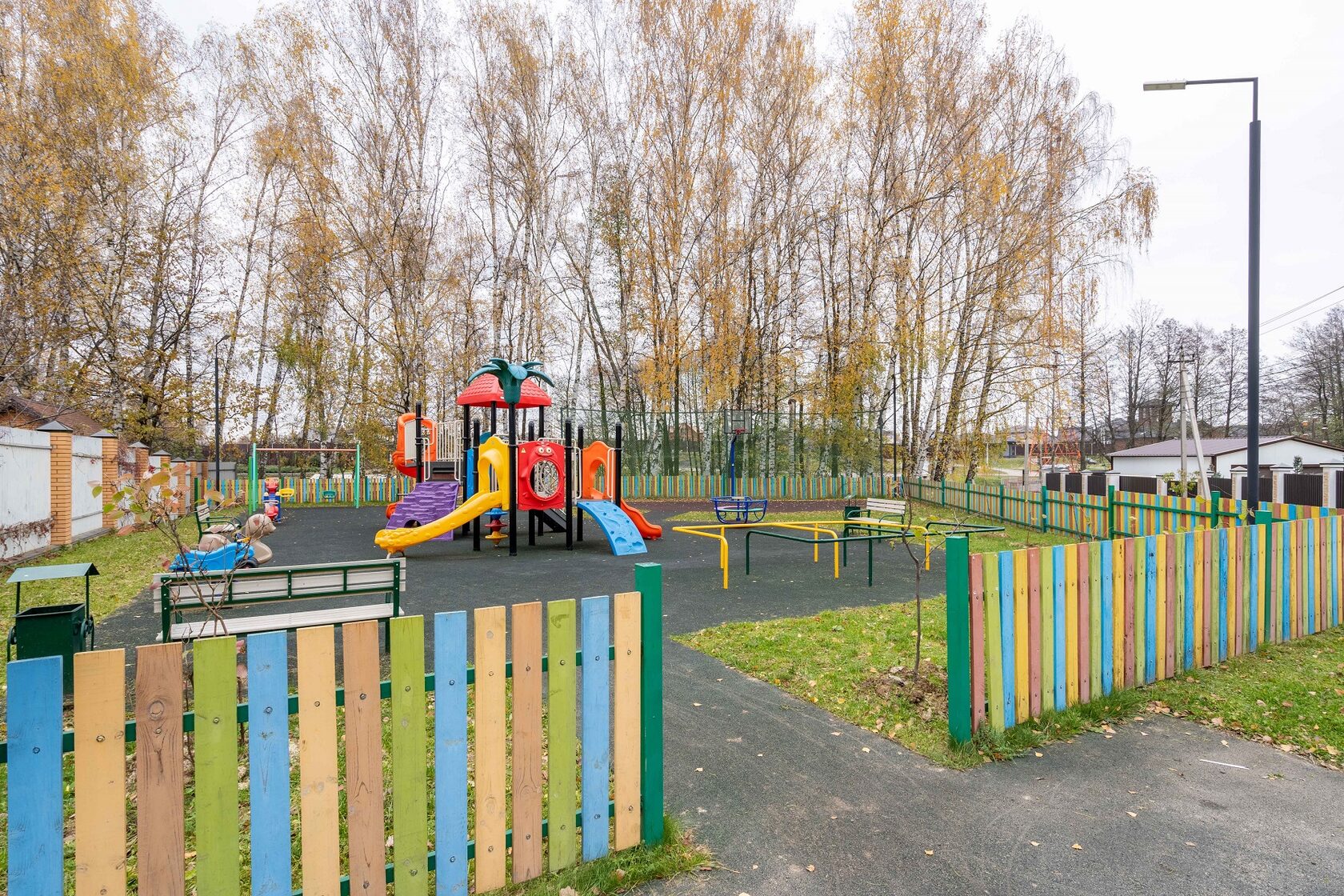 Парки в раменском районе. Берёзовый парк коттеджный поселок. Берёзовый парк коттеджный поселок Раменский. Раменский район парк. Парк березовый Высоковск.