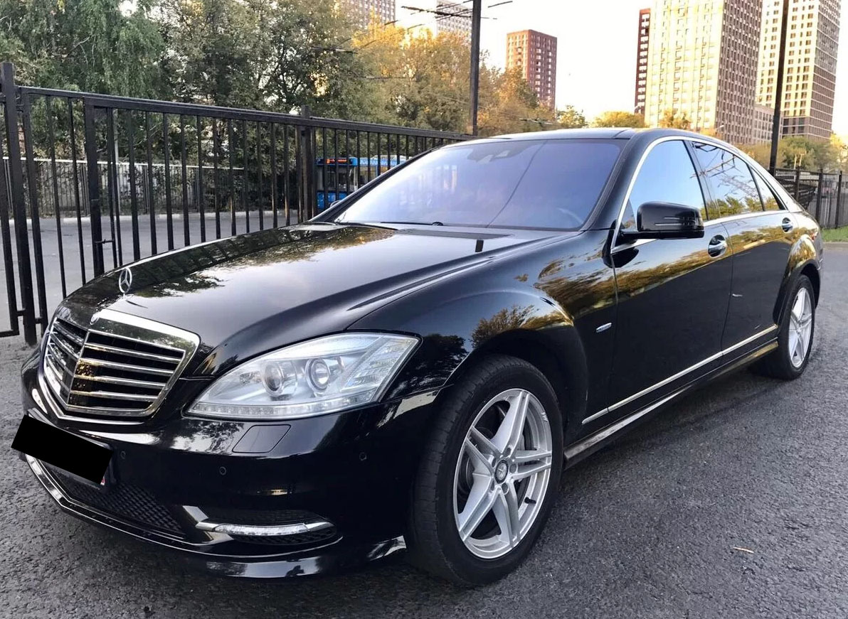 Аренда Mercedes S-class W221 Restyling с водителем