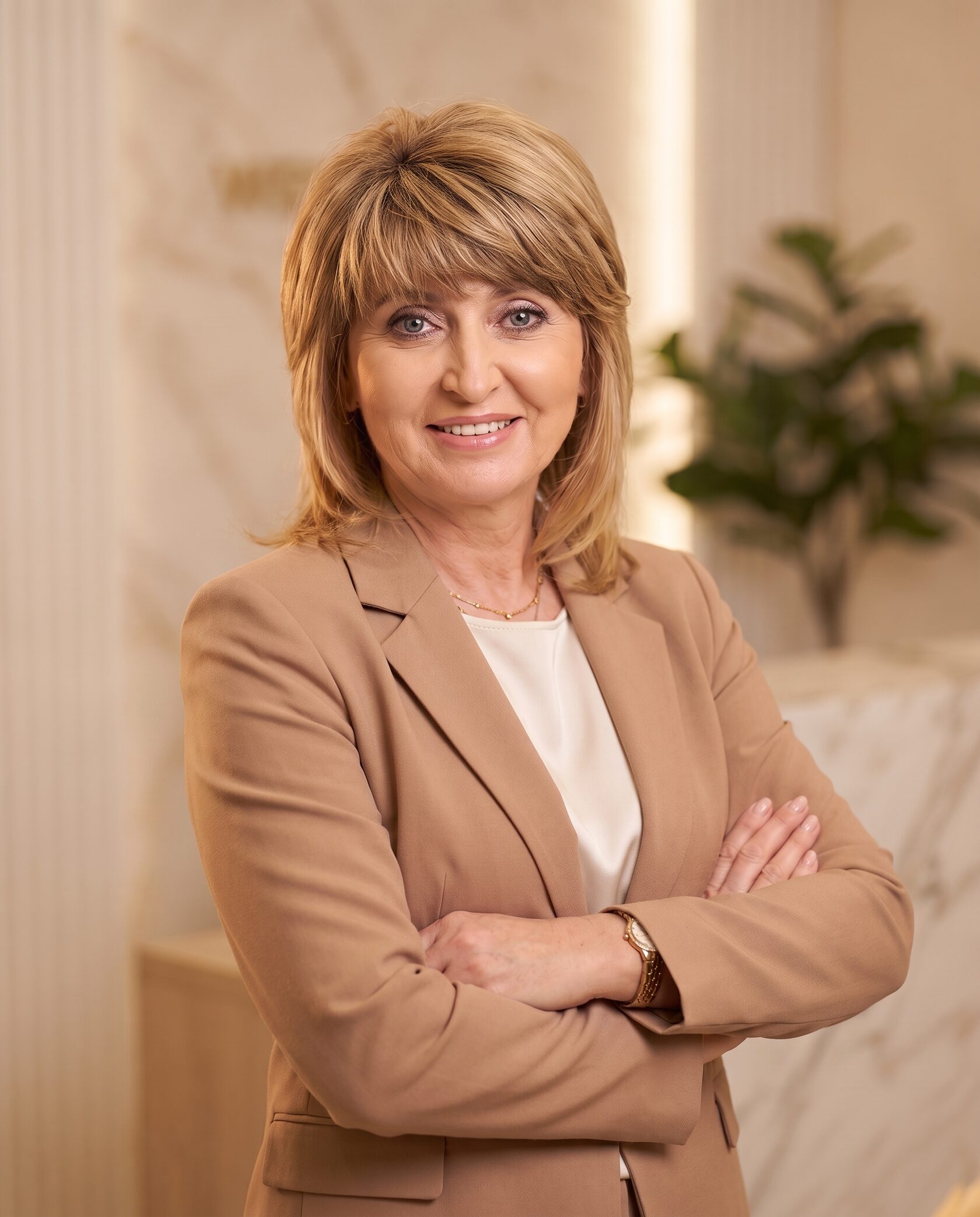 Лещенко Инна, маникюрист, подолог