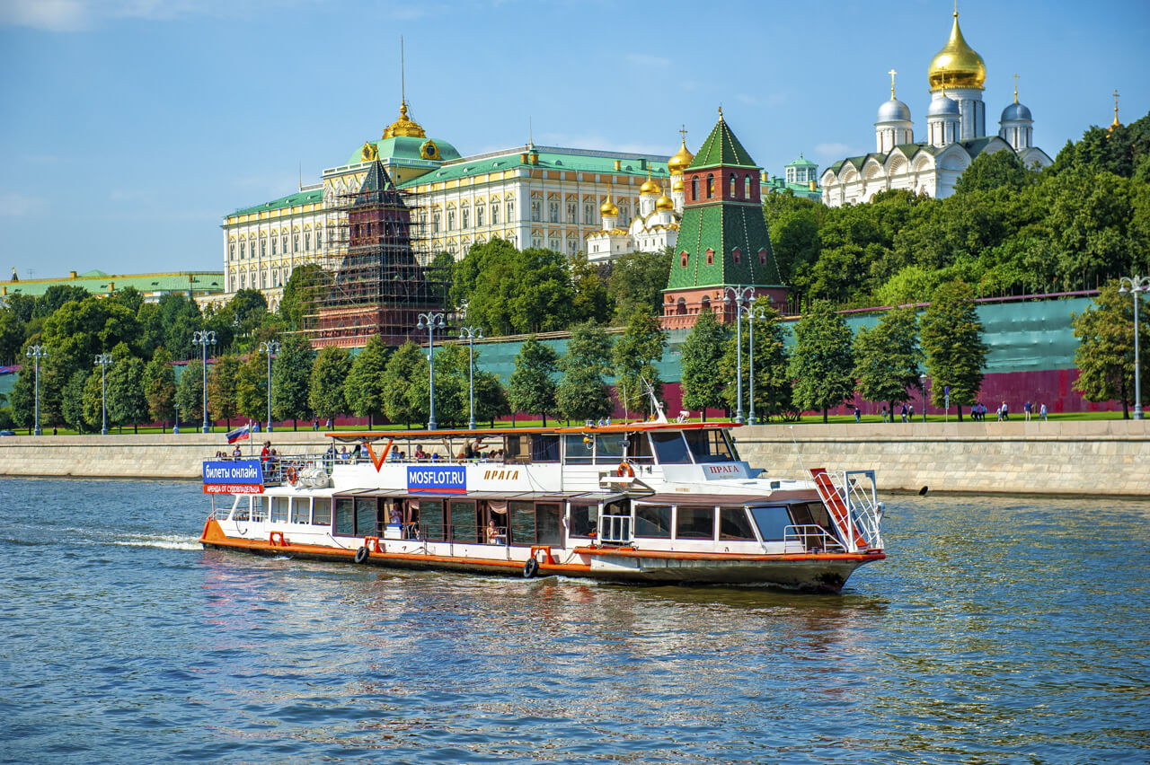 теплоход прага москва