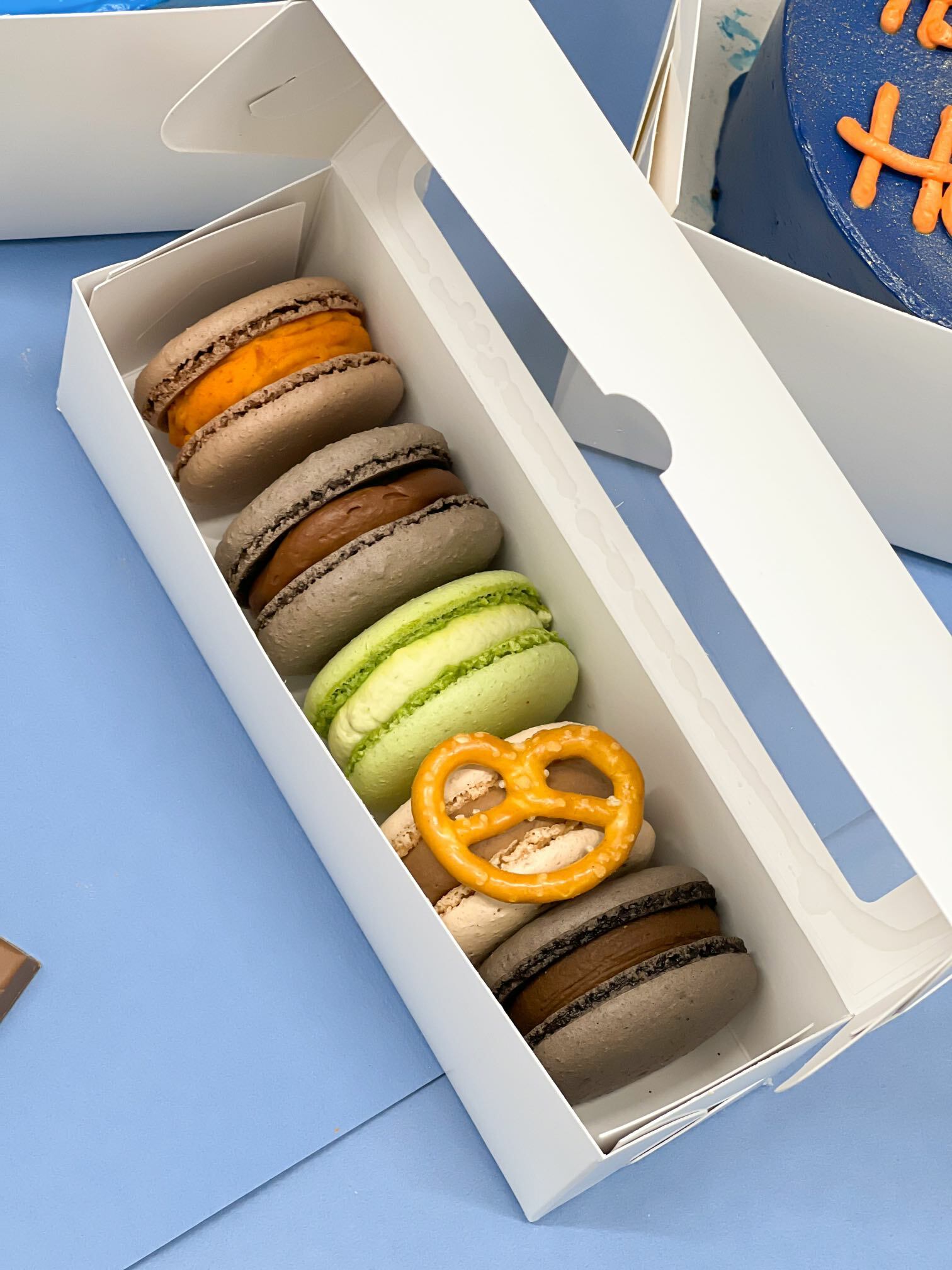 Зефир макароны. Макарон ассорти дф. Макароны ассорти. "макарони "ассорти" мини 25 шт. Макароны на набор набор.