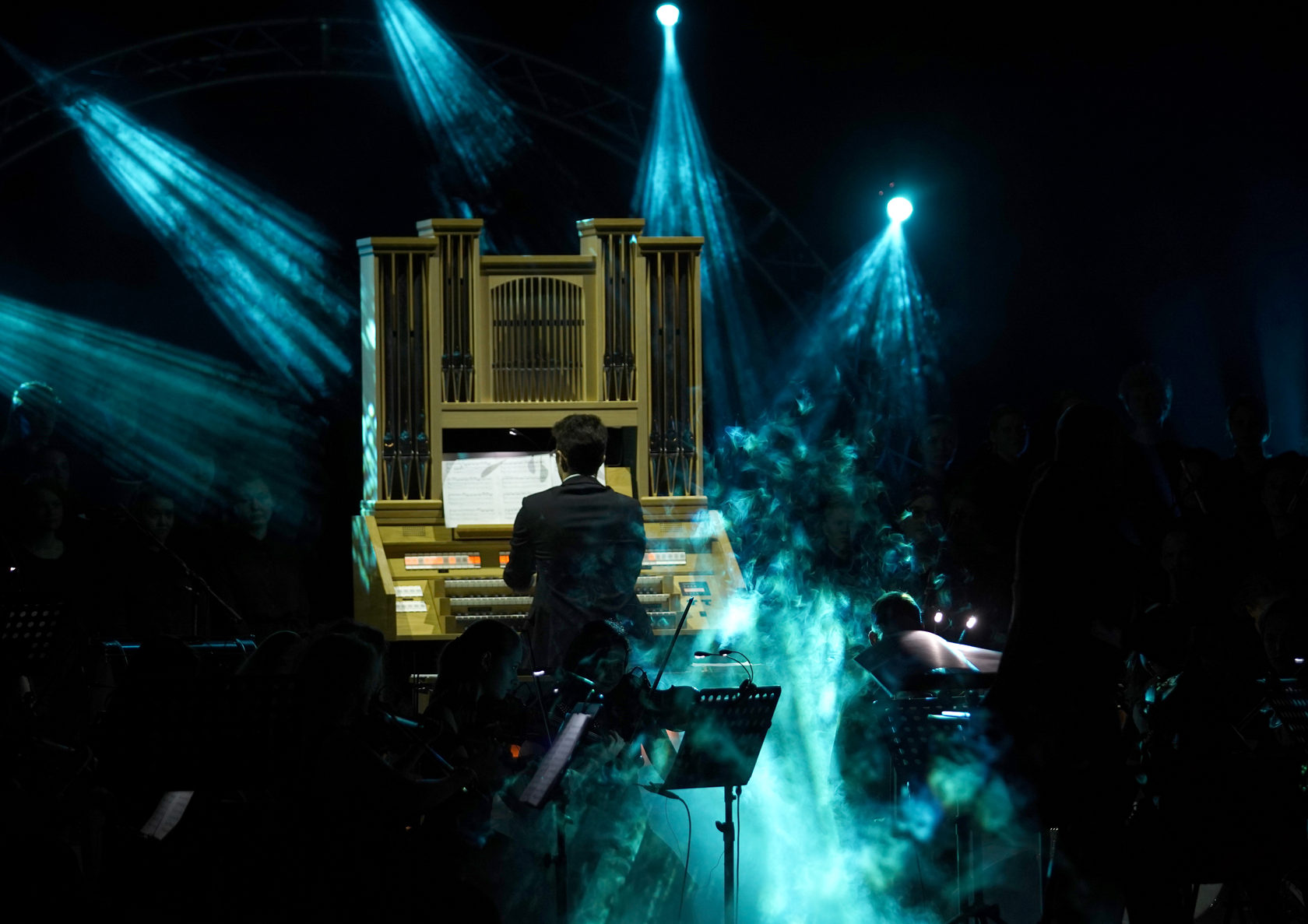 Симфо-рок ростов музыкальный театр. Шоу трех органов. Шоу трех органов фото. Bel suono". Шоу 3 органов.