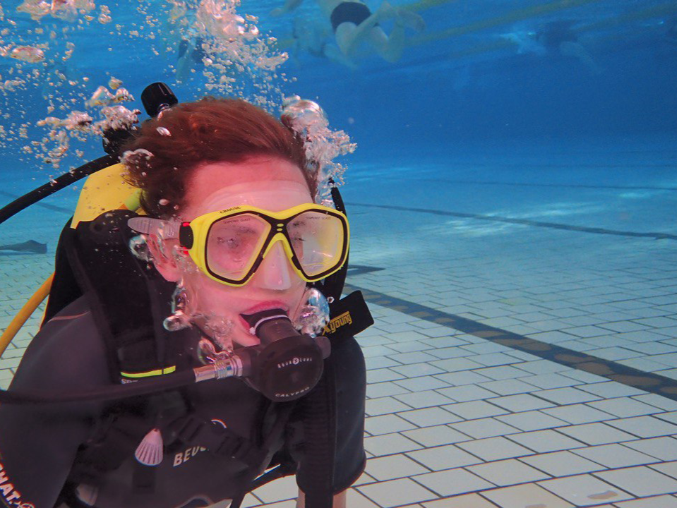 фото нанесения макияжа на лицо девушки 