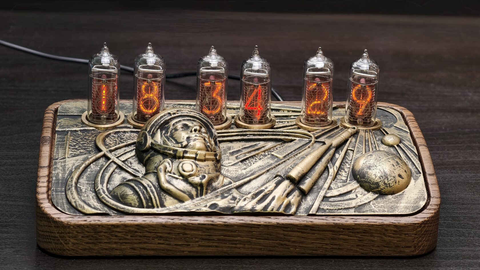Kaleidoscope: Gagarin nixie clock, view 3