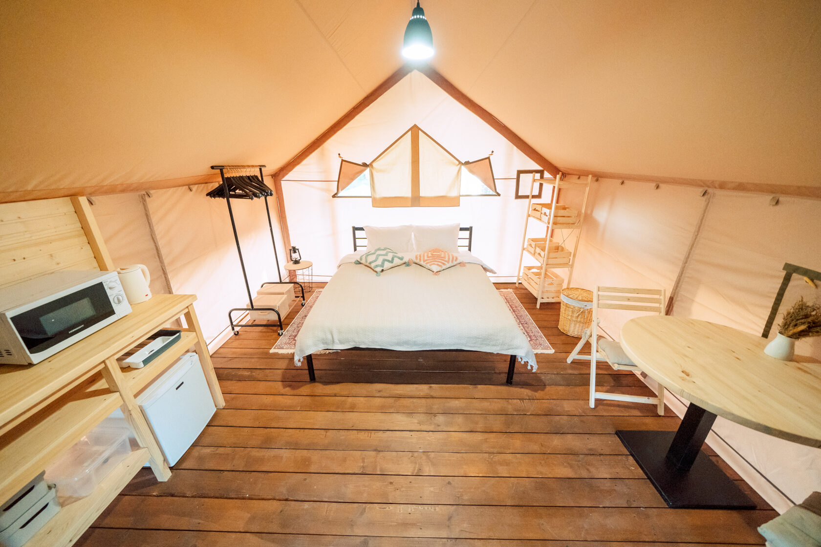 ABRAU GLAMPING – глэмпинг в Краснодарском крае на берегу озера Абрау