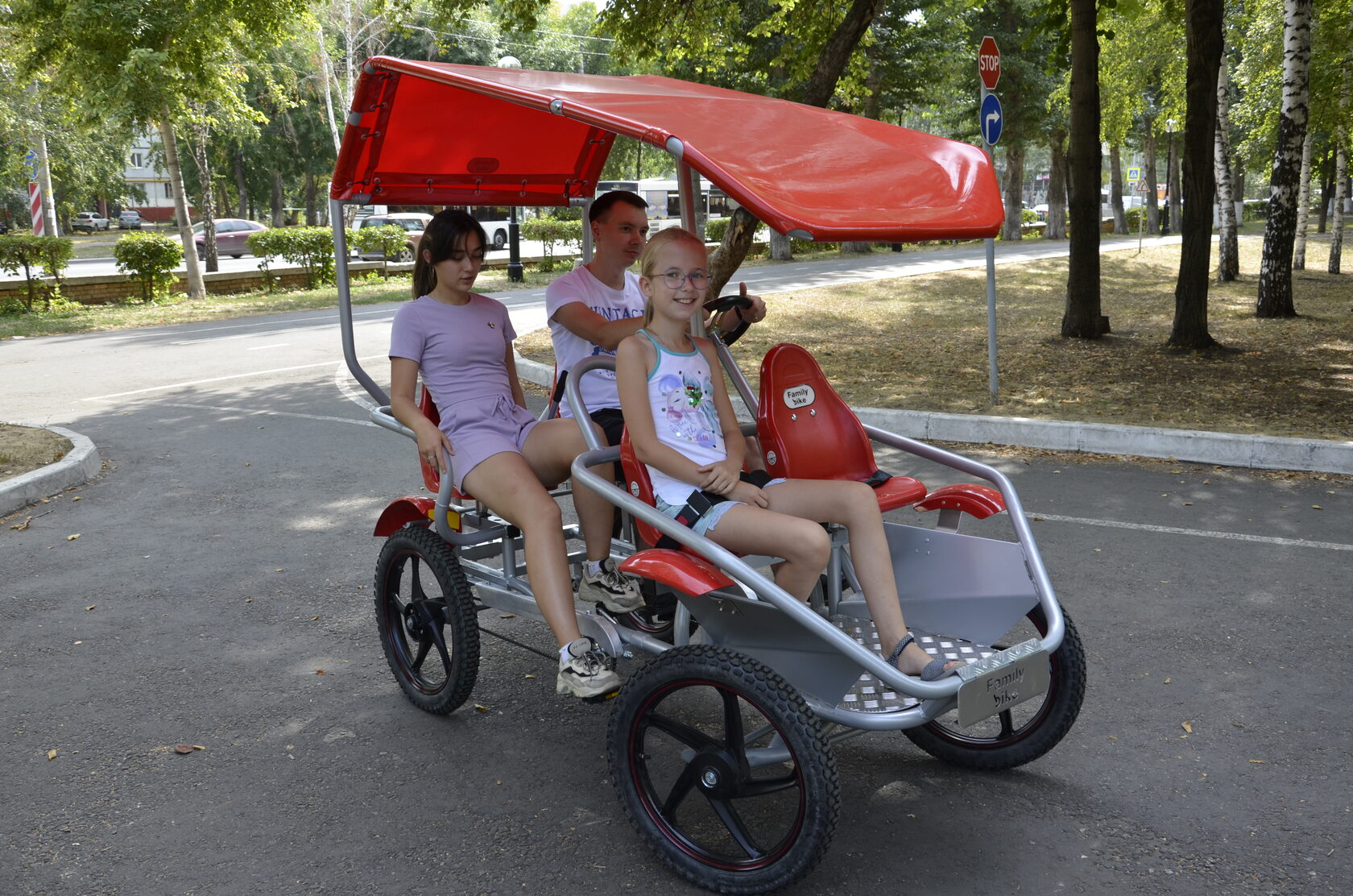 Веломобиль четырехместный Familybike SV4 по низкой цене