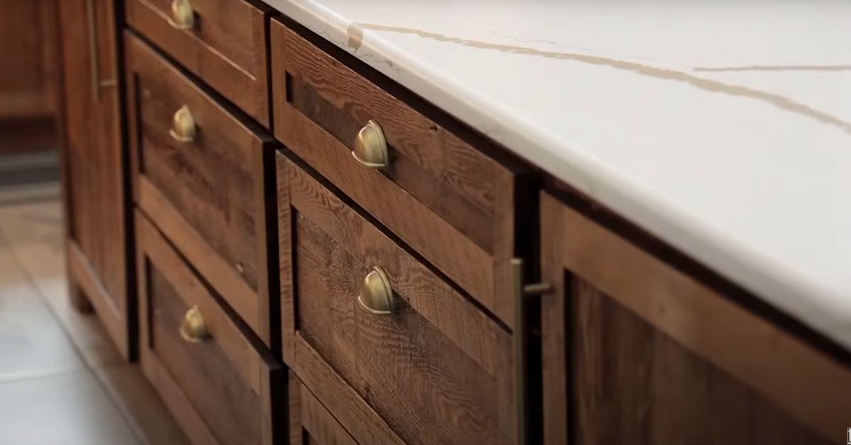 Why Traditional Cabinets Are Better Than Open Shelving