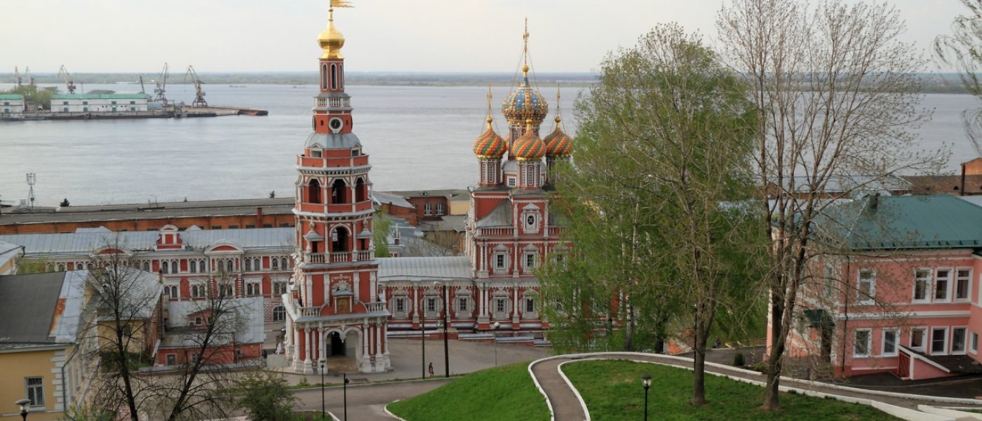 Нижегородский ру. Нижегородская область Строгановская Церковь. Панорамы Нижегородского Кремля Строгановская Церковь. Строгановская Церковь Нижнего Новгорода Чкаловская лестница. Основные религии в Нижегородской области.