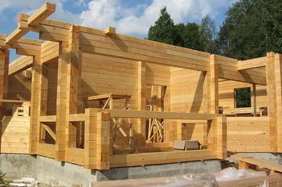 Строительство деревянного дома.