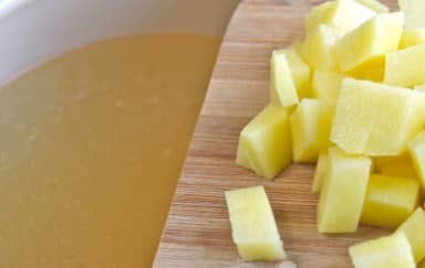 Приготовление ухи из головы и хвоста форели: шаг 4