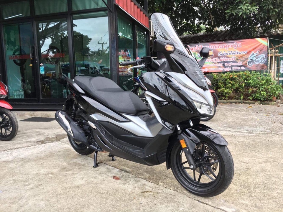 Скутеры пхукет. Honda Forza 300cc. Honda Forza Пхукет. Rent Honda Forza Bali. Хонда Форза прокат Пхукет.