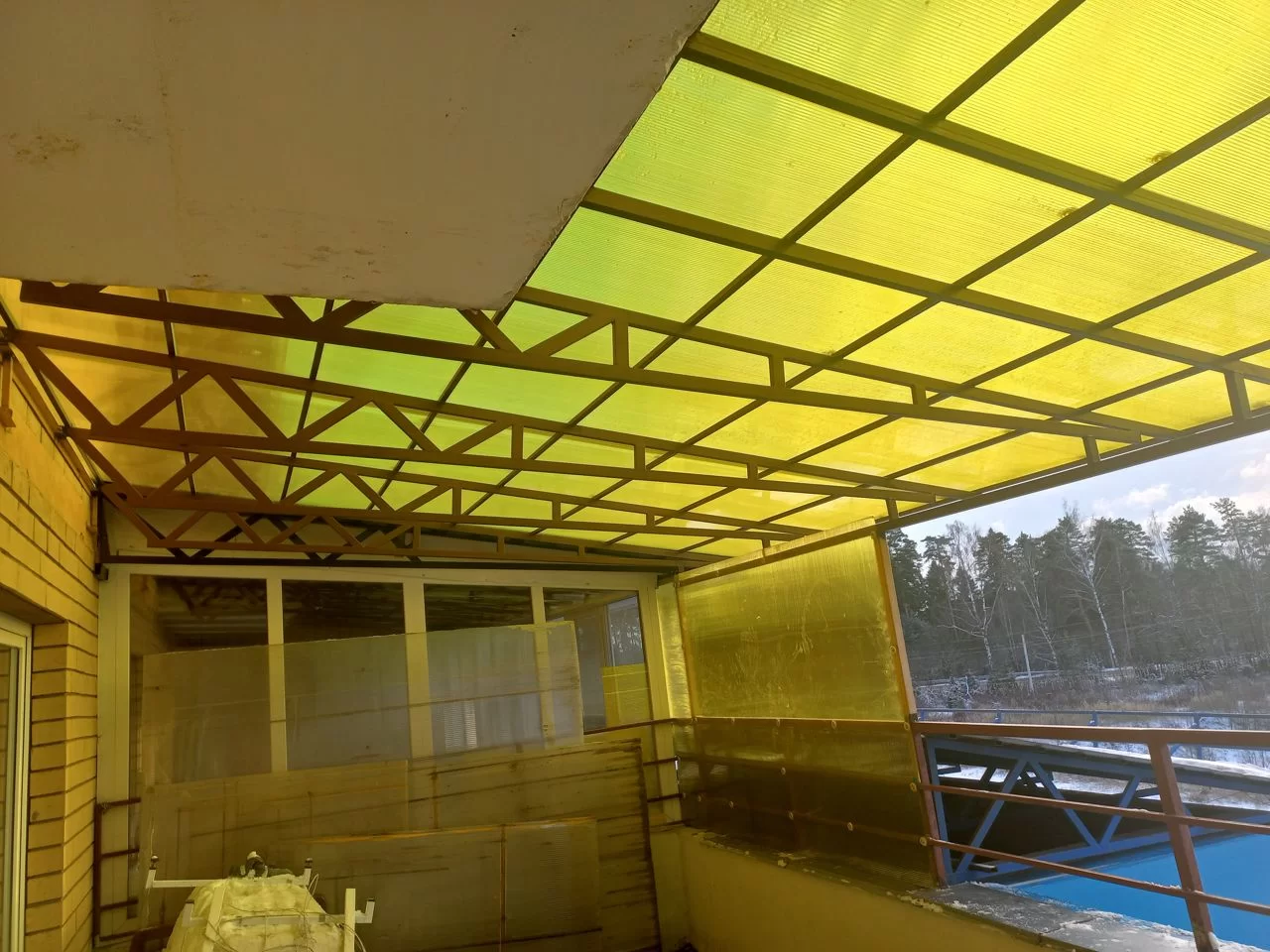 Односкатный навес-пристройка