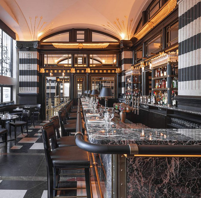 Интерьер в стиле ар-деко The Wolseley в Лондоне