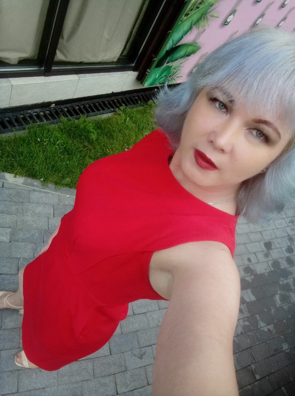 Таллиннского трансгендера ждет высылка в Россию: там ему грозит мобилизация