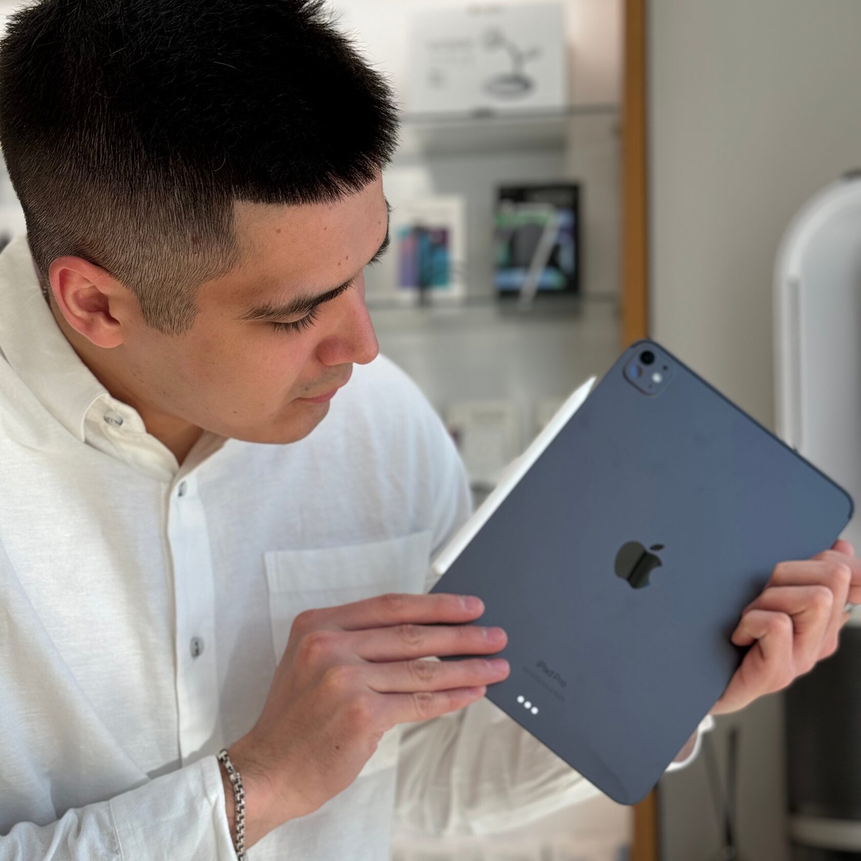 iPad Pro 11 / 13 на M4 в Сургуте в Pro Сервис