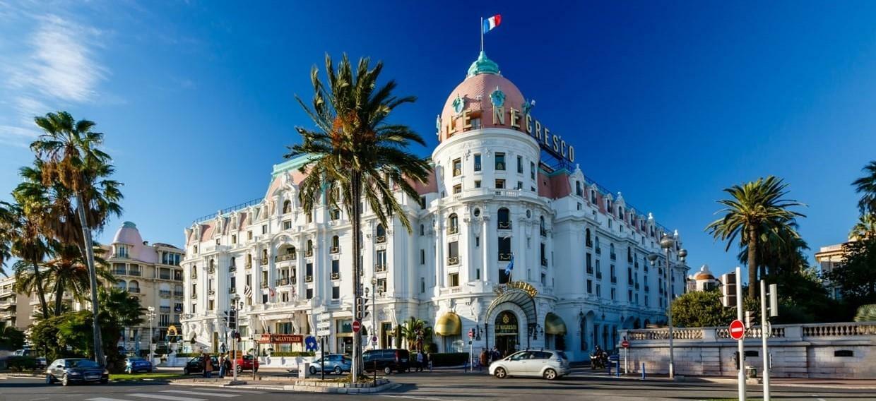 Golden Square, Nice - Private Sailing Charters | Signature Sailing Charter