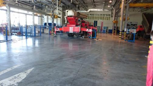 Укладка промышленных полов с упрочняющим верхним слоем — Топинговое ...