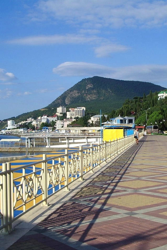 Берег в алуште