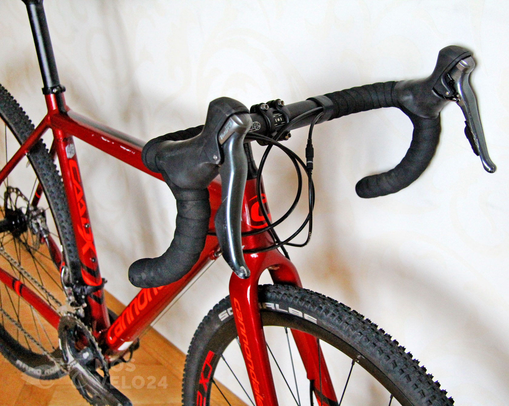64 cm road bike