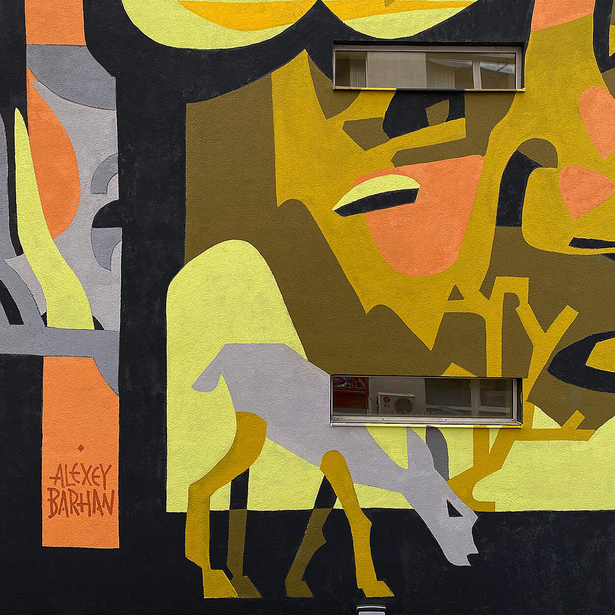 Росписи в Екатеринбурге на фестивале Стенографиия. Муралы авторства Алексея Бархана.