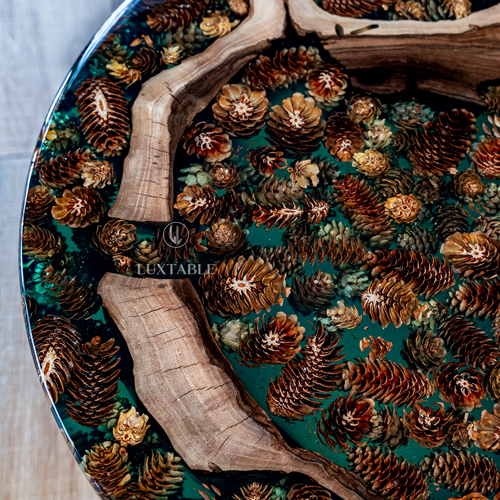 Tavolo rotondo da pranzo in olmo e resina verde bosco