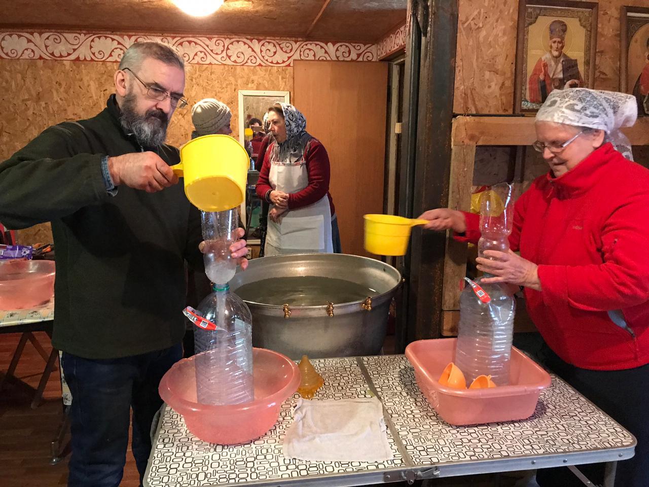 Храм святых царственных страстотерпцев в южном измайлово. Храм царственных страстотерпцев в измайлово. Храм царственных страстотерпцев в коптево. Храм царственных страстотерпцев в измайлово. Храм святых царственных страстотерпцев в южном измайлово.
