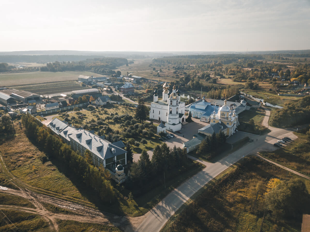 Николо-Шартомский монастырь: история, современность, особенности, адрес