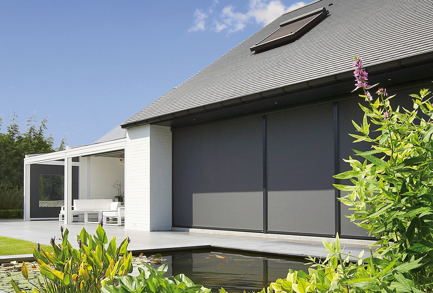 Zip системы. Солнцезащитные системы. Вертикальные маркизы для террасы. Zip система для террасы. Маркиза волгоград.