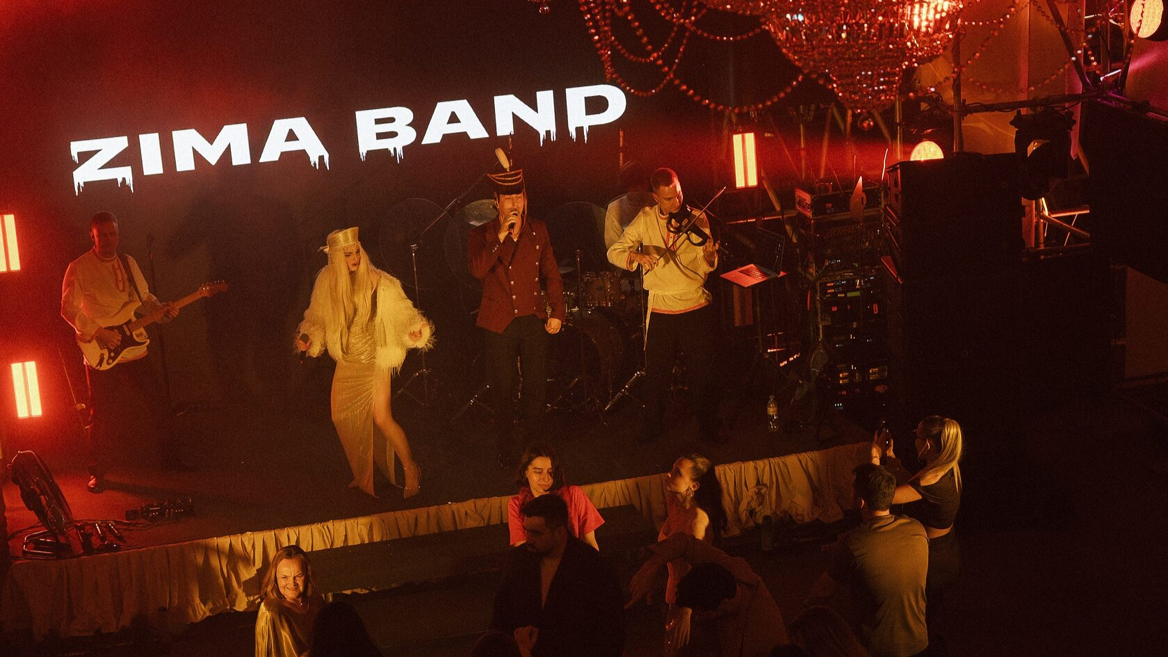Zima Band Заказать кавер-группу ZIMA BAND — живая музыка на свадьбу, корпоратив и ...