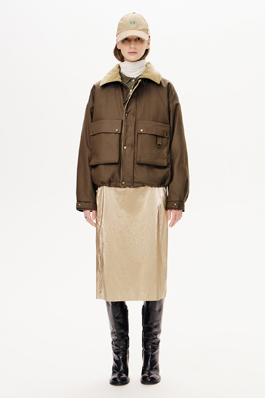 Пальто женское черное укороченное