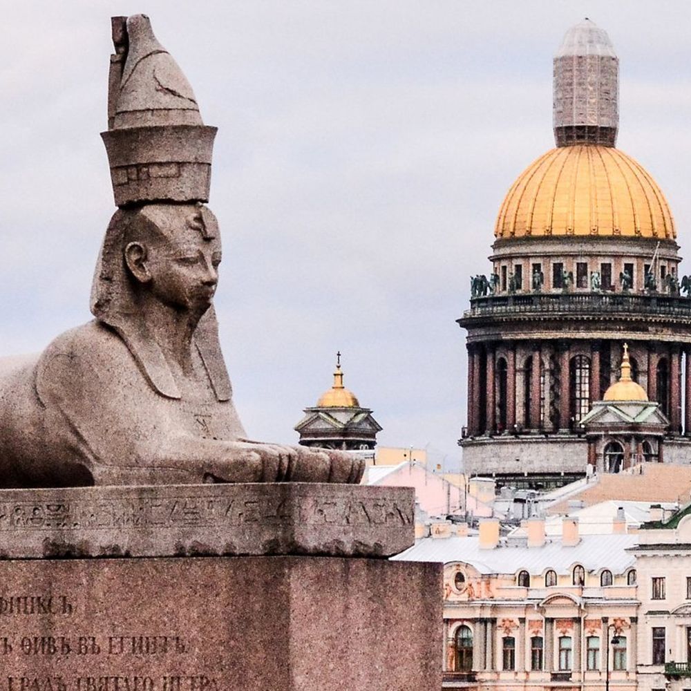 Сфинксы в москве