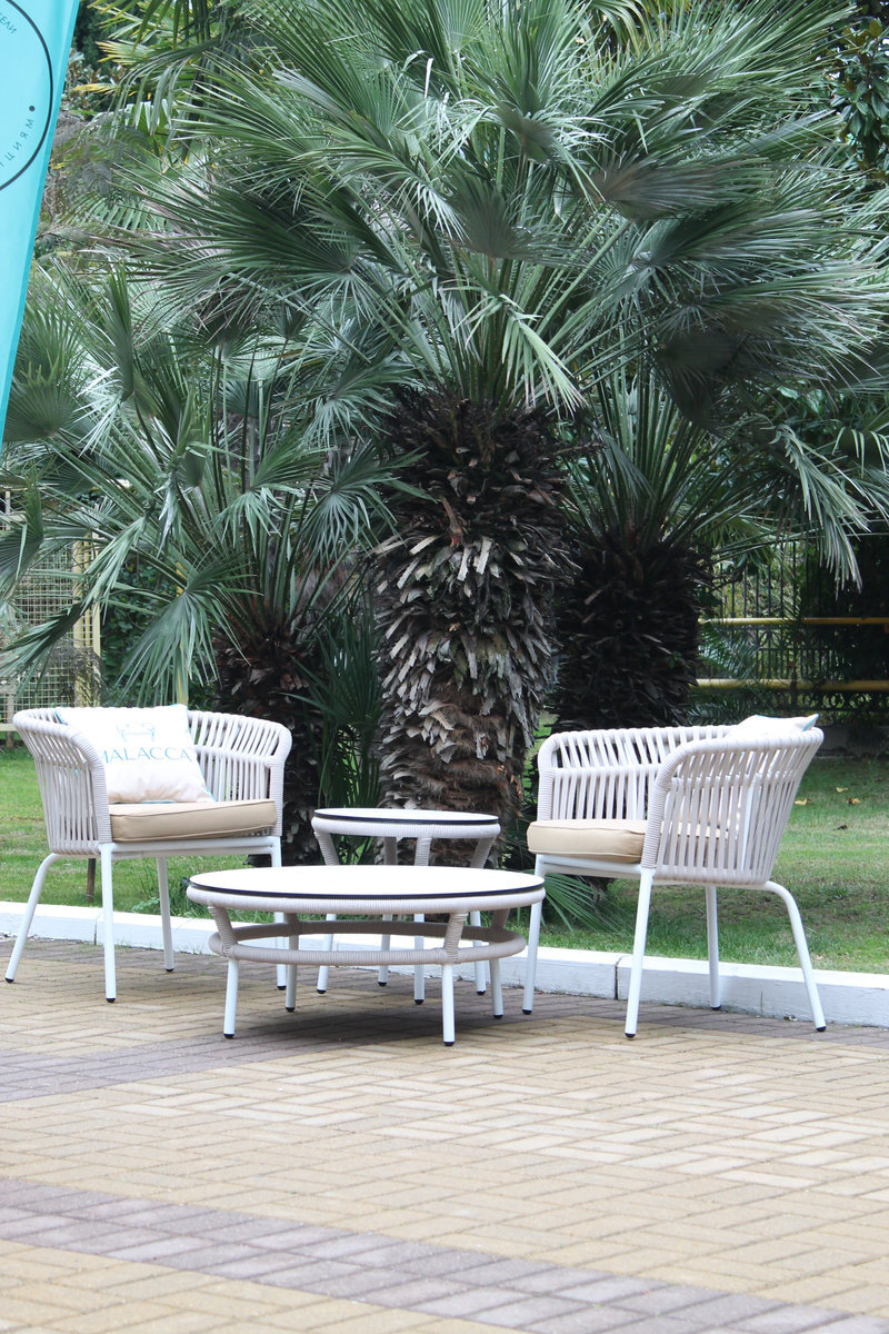 Балконные группы и мебель для лайндж зон от Malacca