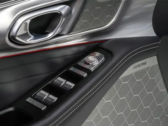 GAC GS8: звук alpine