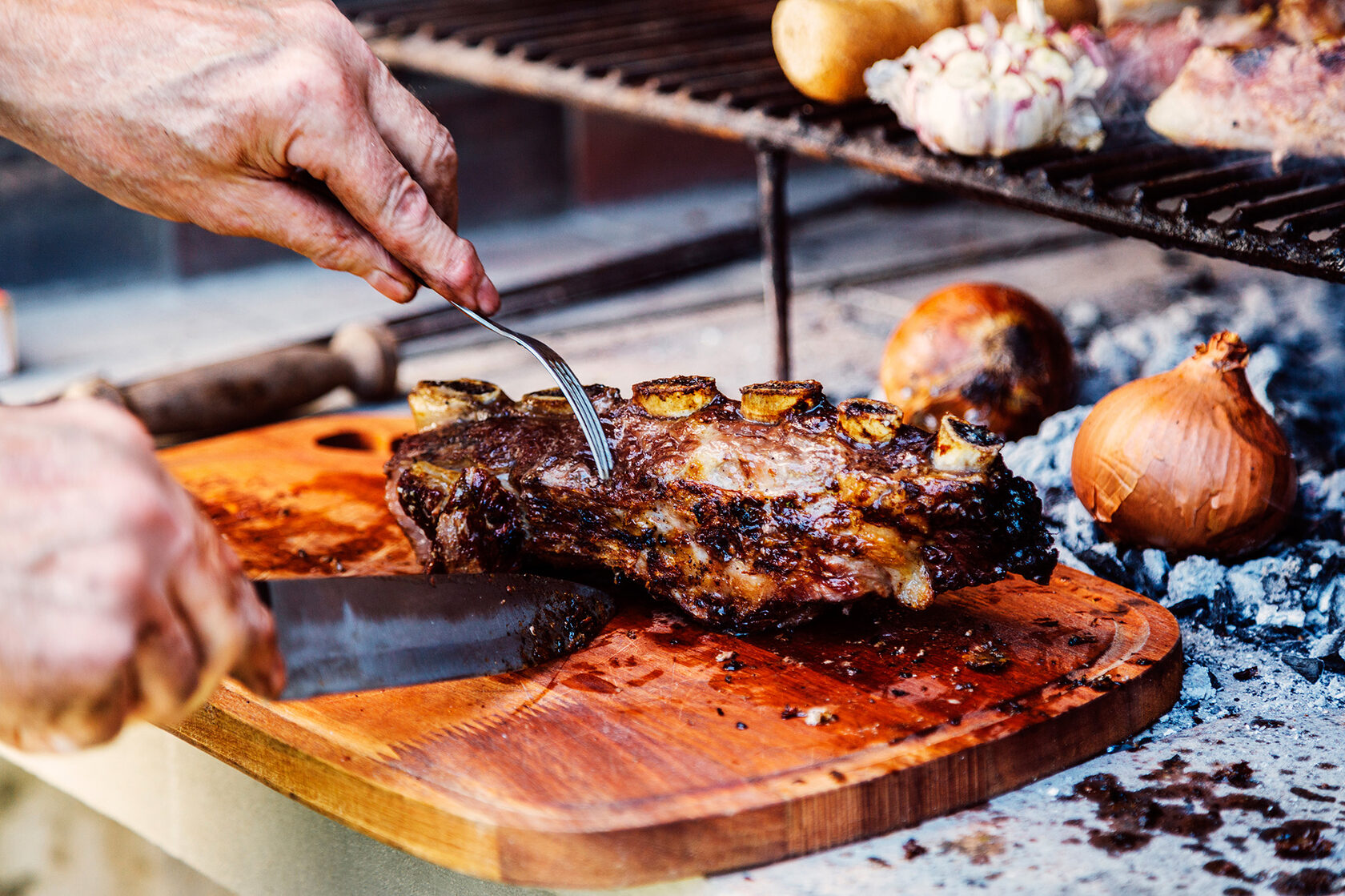 Cómo se hace el cordero asado