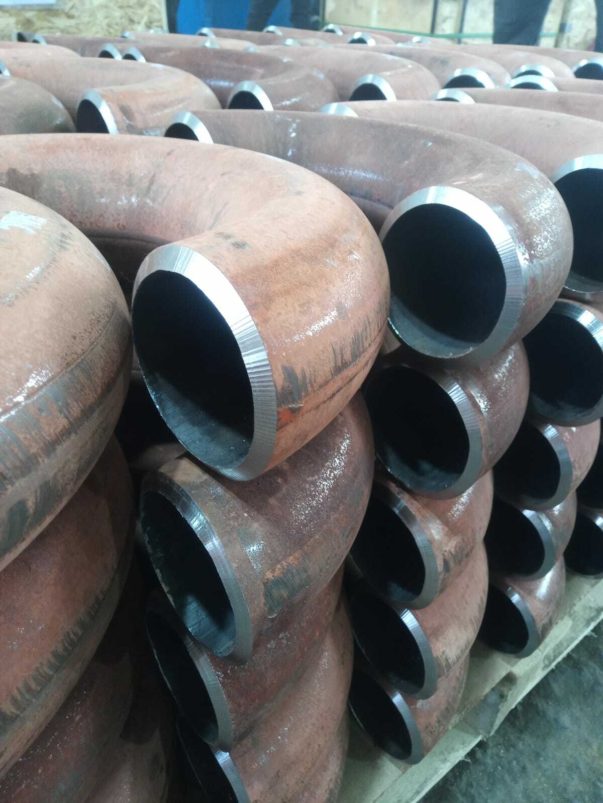 Отгрузка отводов стальных калачей