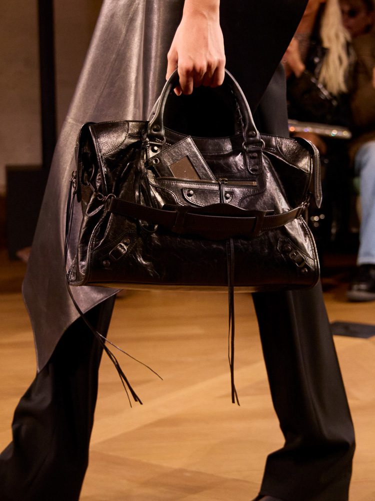 Balenciaga Весна 2026 Сумки16