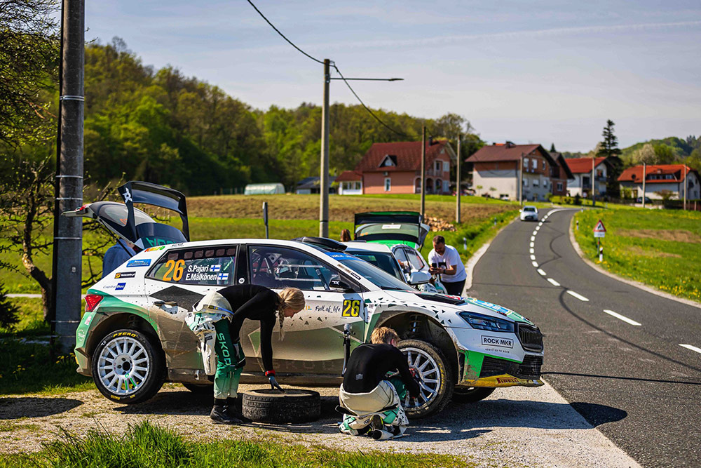Сами Паяри и Энни Мялконен, Škoda Fabia RS Rally2 (AW TS 401), ралли Хорватия 2023