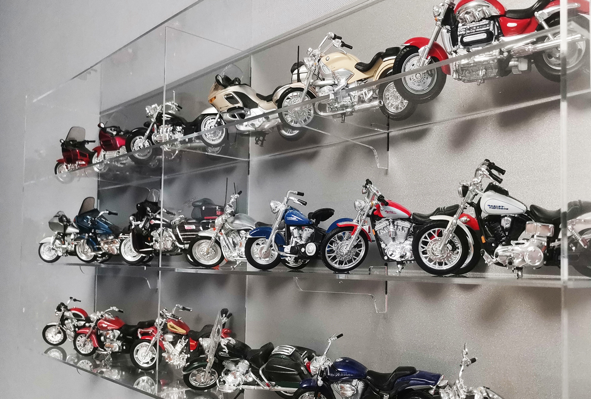 Стеллажи Modelset для масштабных моделей автомобилей и других коллекций