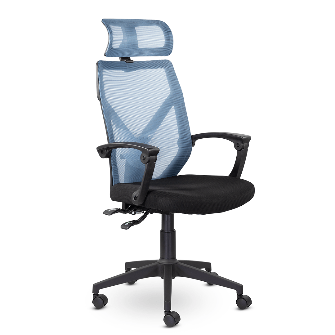 Офисное кресло для работы за компьютером