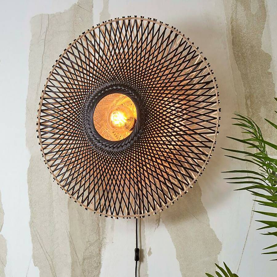 Немецкий настенный светильник из бамбука