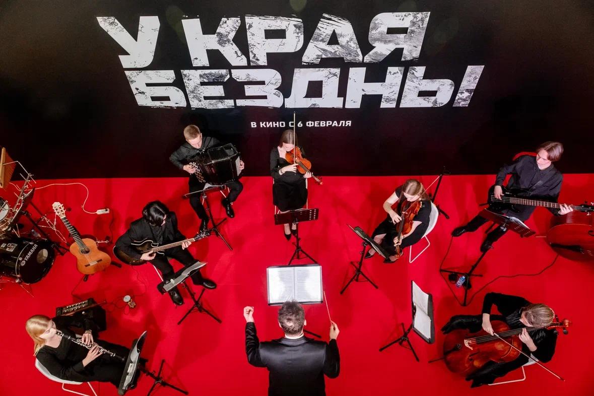 NOBLS.RU«У края бездны»: в широкий российский прокат впервые выйдет документальная лента об СВО