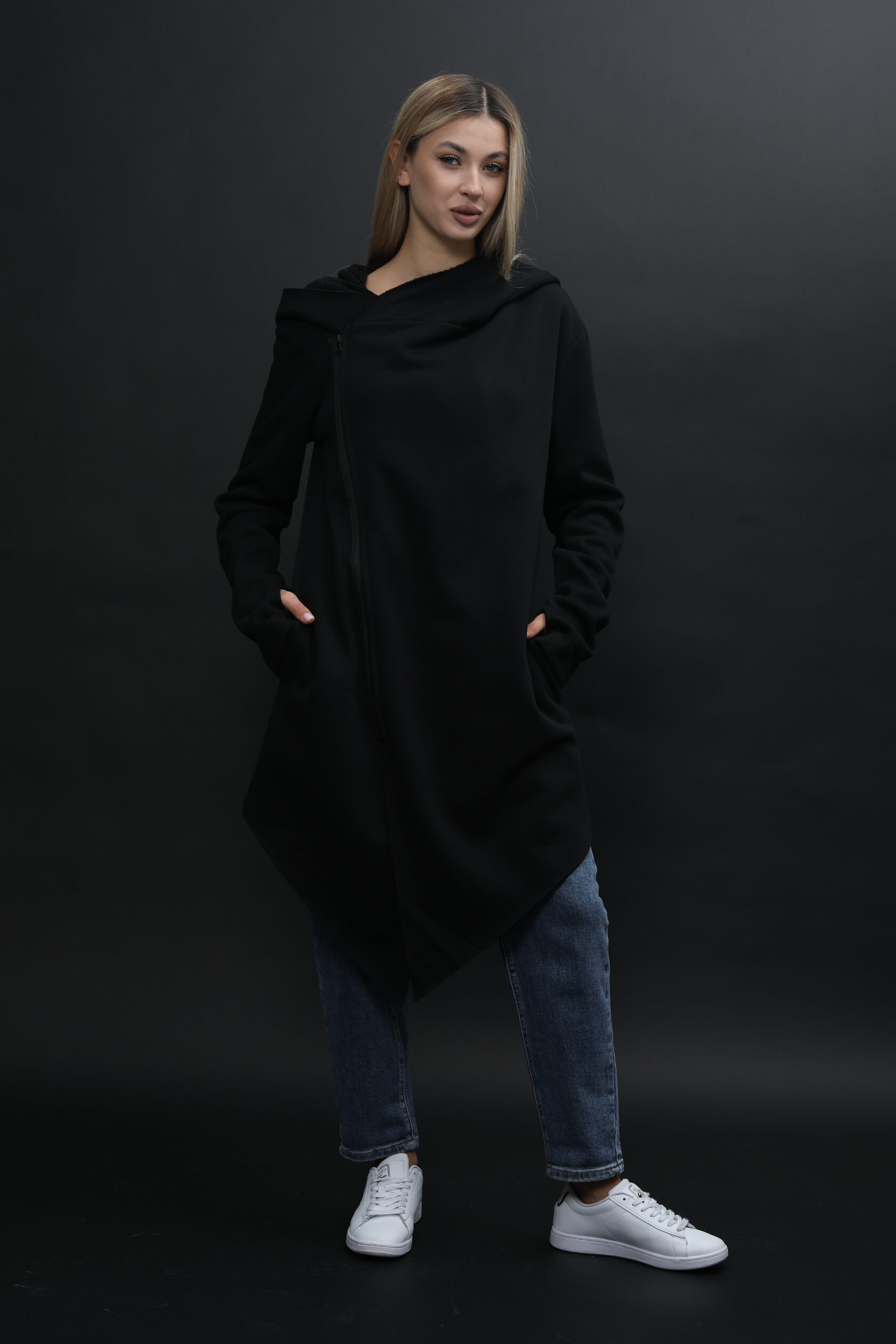 мантия черная теплая длинная с капюшоном