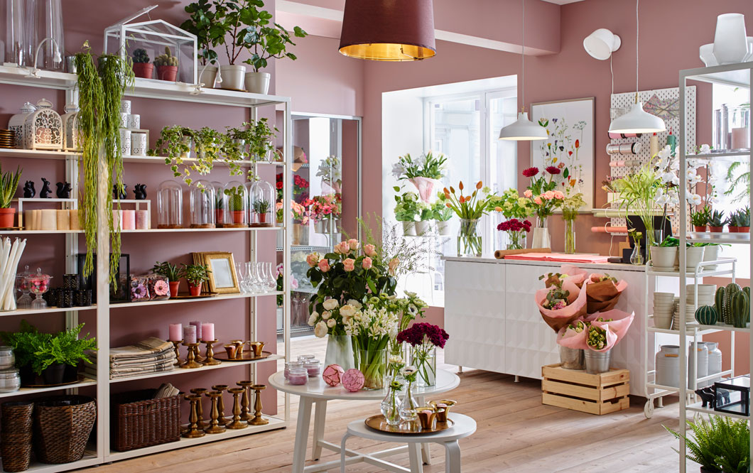 Оформление цветочного магазина, дизайн и рекламное оформление витрины цветочного магазина