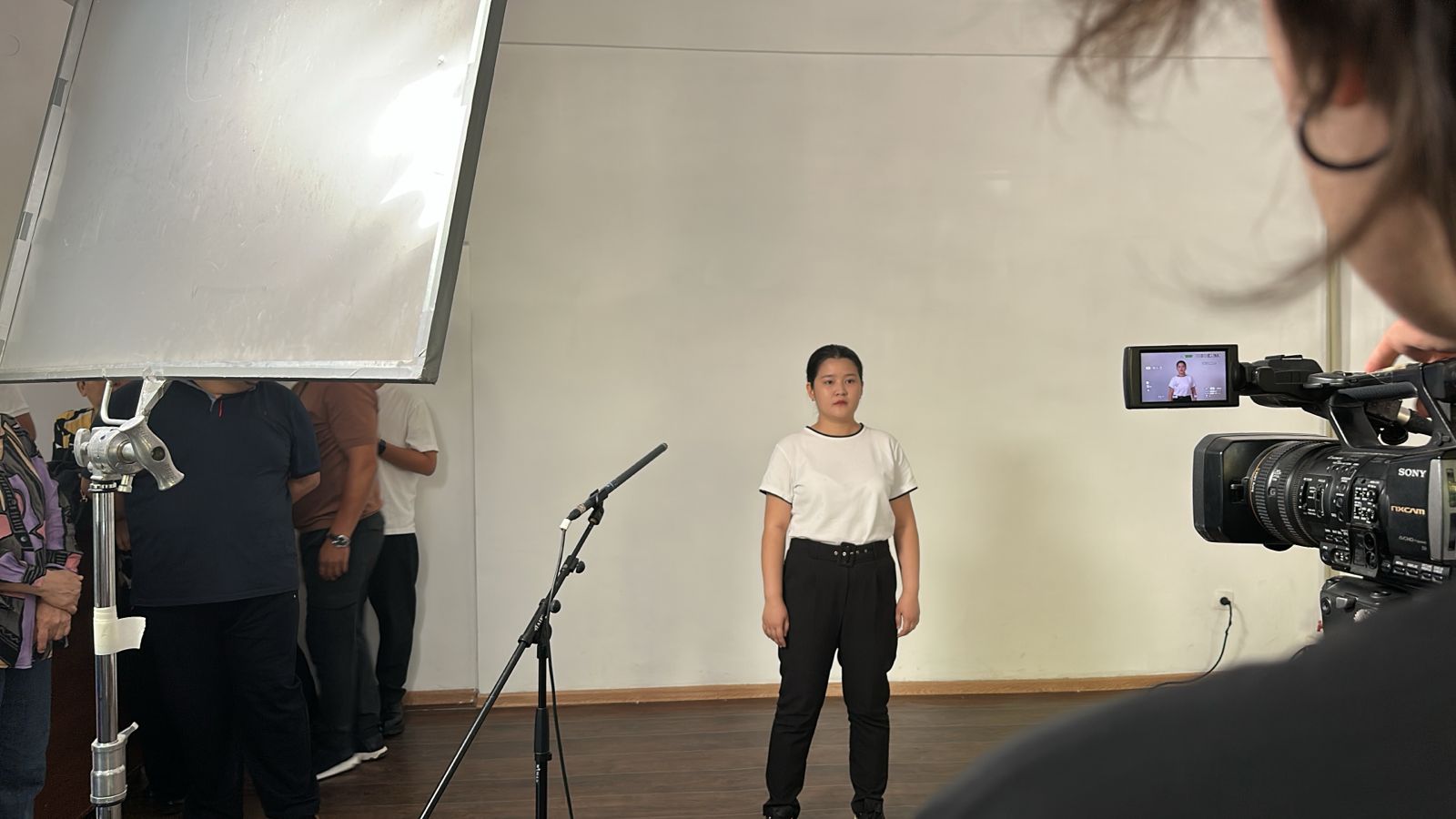 Жалаңаш Шахзода, Өзбекстаннан келген әнші