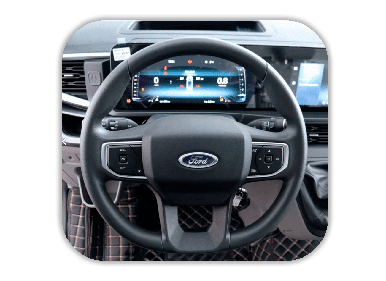 Салон и комфорт рефрижератора Форд Транзит на АВТОМАТЕ