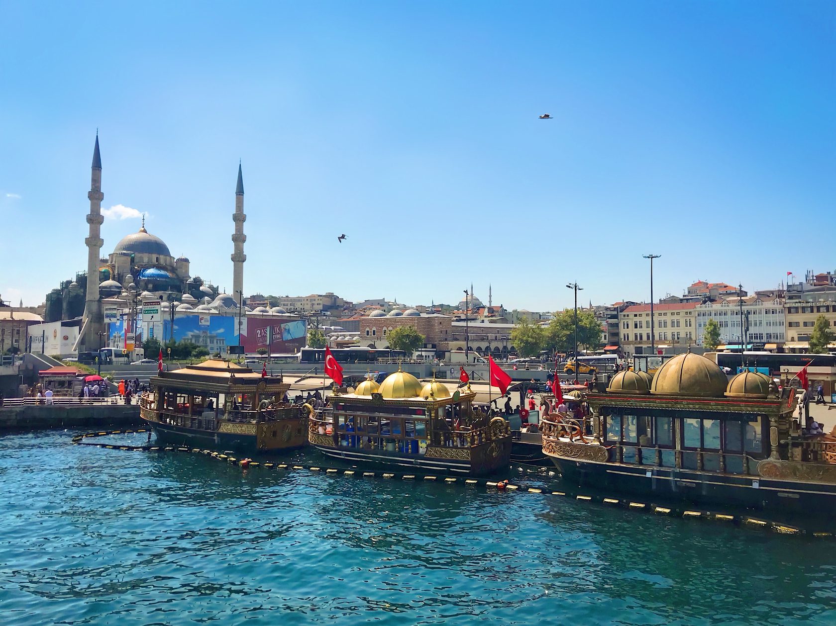 Турция на четверых. Стамбул Турция колорит. Стамбул Анталия. Турция Истанбул панорама. Аутентичный Стамбул.
