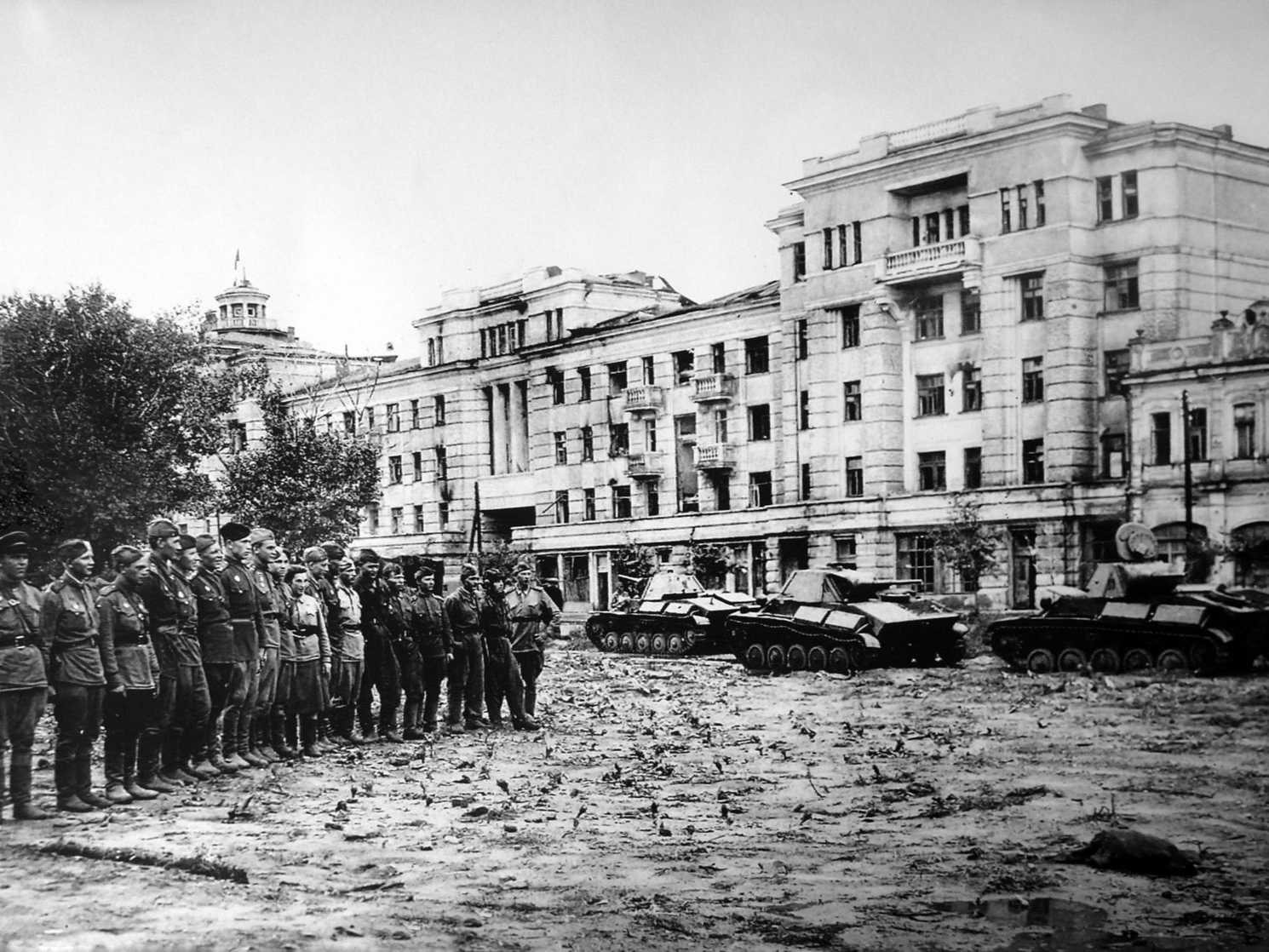 Курская область до сих пор не освобождена. Орел в годы Великой Отечественной город Орел 1943 год. Город Орел 1941-1943 годы освобождение. Освобождение города Орел август 1943. Освобождение города орла 5 августа 1943 года.