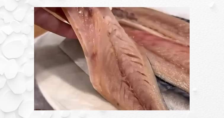 Приготовление маринованной скумбрии по-корейски: шаг 1